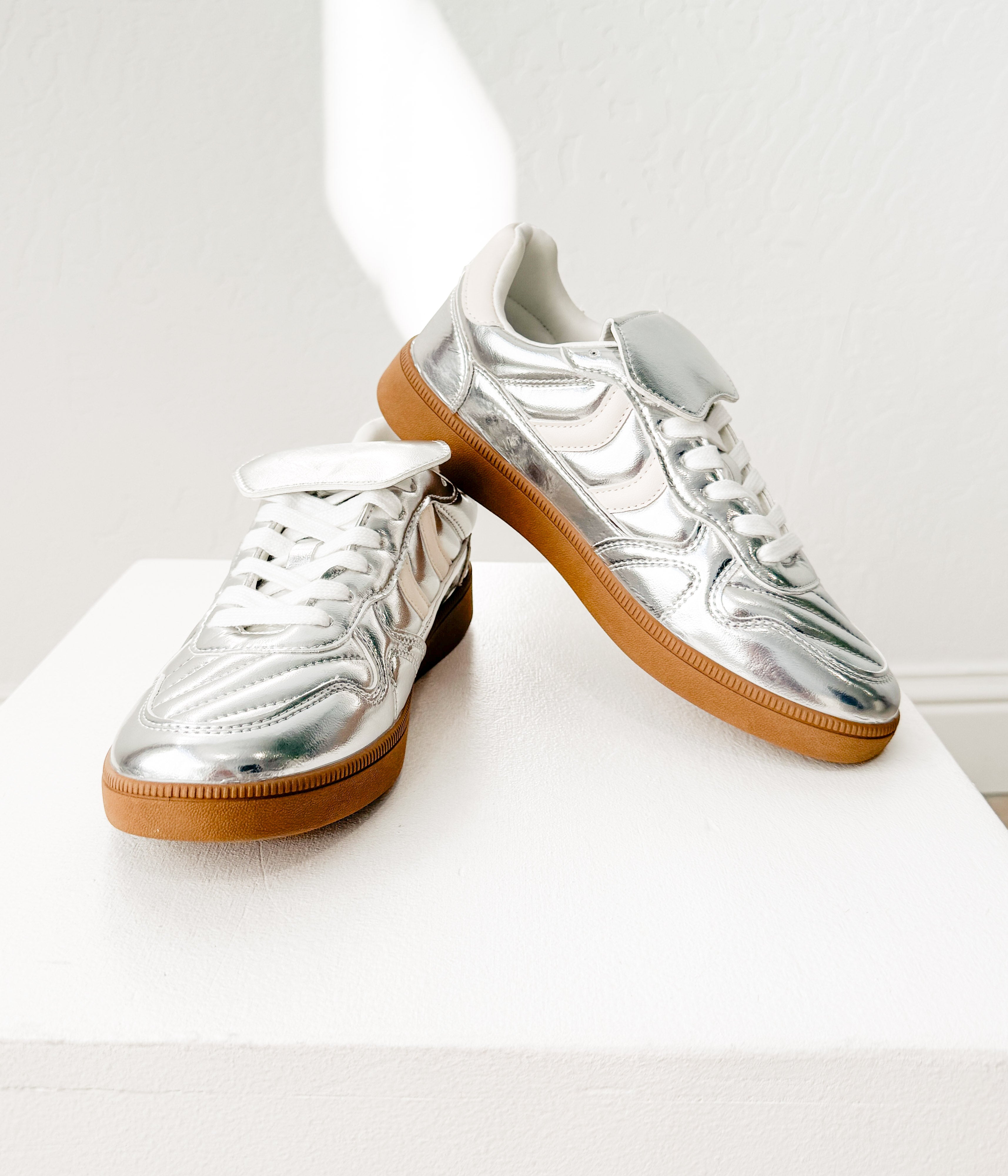Milan Metallic Sneaker Silver Low Top Comfort Footbed Naughty Monkey